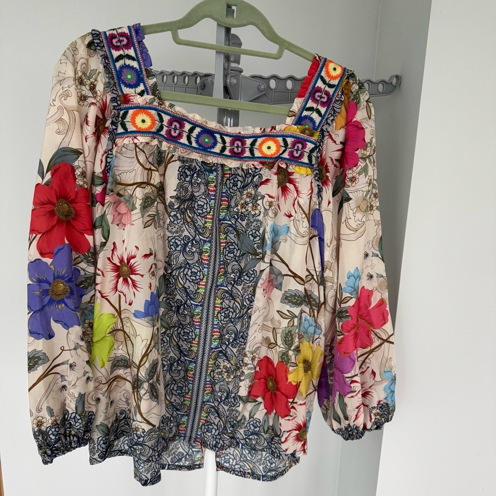 Johnny Was Archibal Luciana Floral Boho Silk Blouse Top Size M - Picture 5 of 7